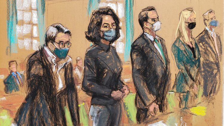 „Byla číslo 2“, říká pilot soukromého letadla o Ghislaine Maxwell druhý den soudního procesu