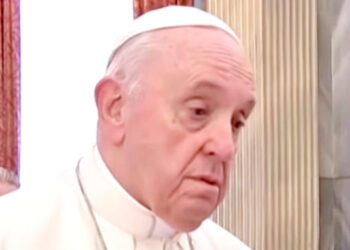 „Papež umírá a Vatikán se připravuje na konkláve“: prohlašuje známý novinář