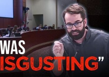 „Doufáte, že budeme držet hubu a krok. Vy jste jed, vy jste predátoři!“