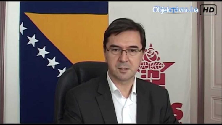 Bosna a Hercegovina se stala první zemí v Evropě bez Covid pasu! Mirnes Ajanović porazil bosenskou federální vládu