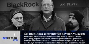 Šéf BlackRock konfrontován novináři v Davosu